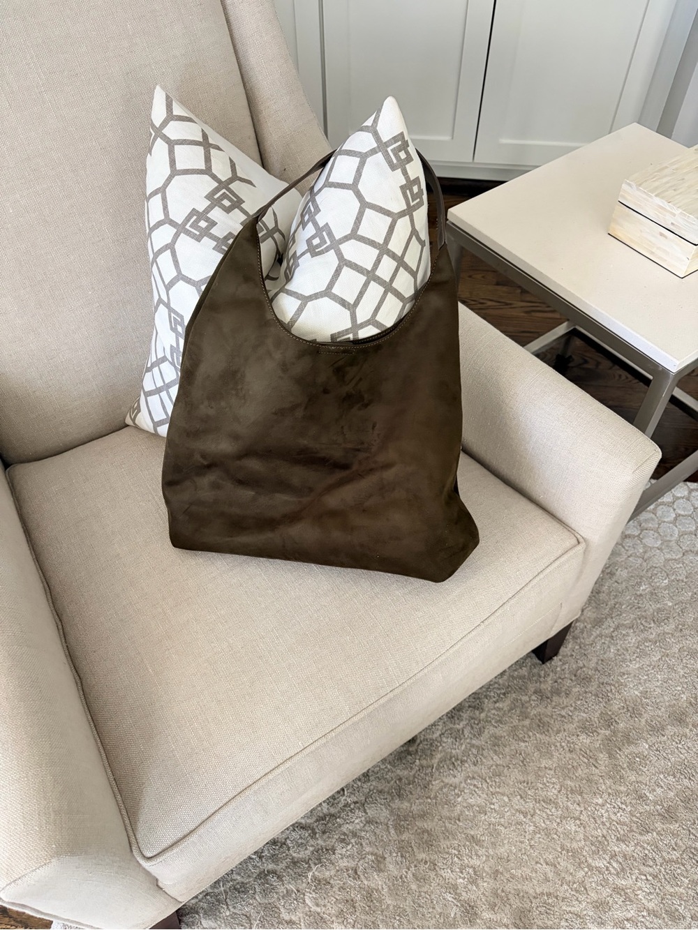 Source Unknown Dark Olive Faux Suede Hobo Shoulder Bag - Picture 2 of 3